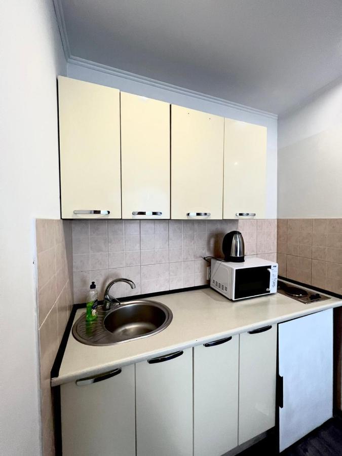 Нові Апартаменти 83 Ivano-Frankivsk Buitenkant foto